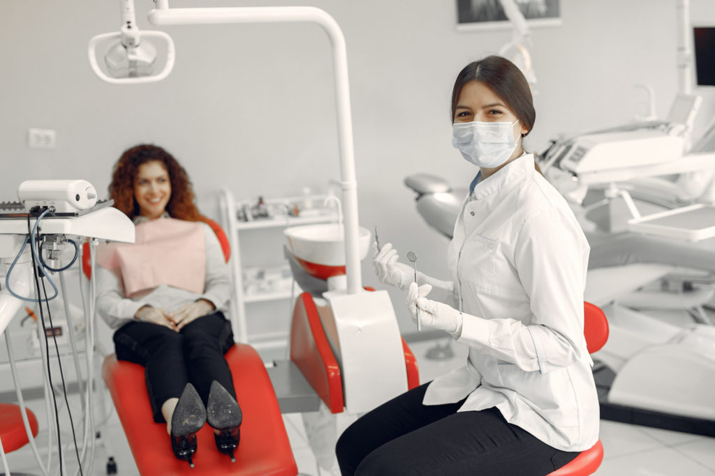 Dentista clinica geral na mentoria para dentistas